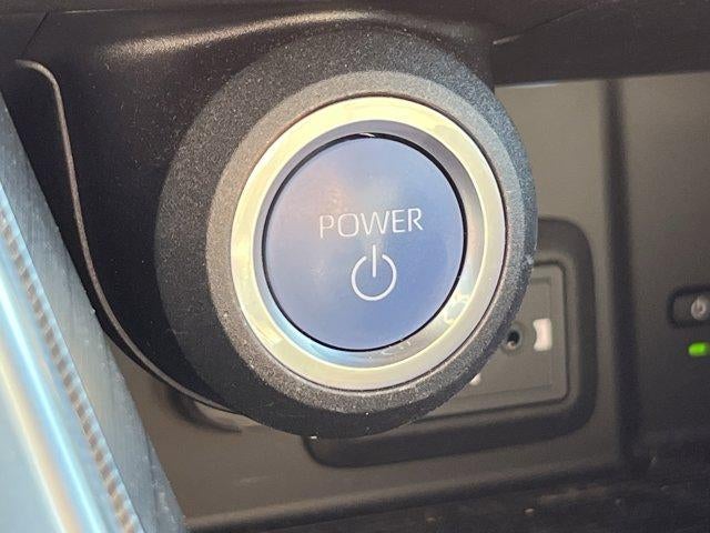 2022 Toyota Venza XLE AWD (SE)