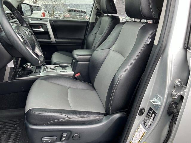 2017 Toyota 4Runner SR5 Premium 4WD (Natl)