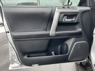 2017 Toyota 4Runner SR5 Premium 4WD (Natl)