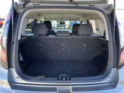 2019 Kia Soul + Auto