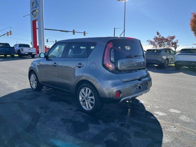 2019 Kia Soul + Auto