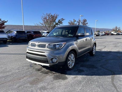 2019 Kia Soul + Auto