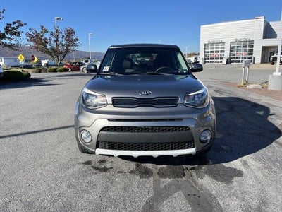 2019 Kia Soul + Auto