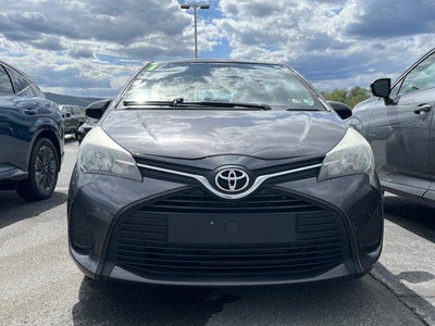 2017 Toyota Yaris 5-Door L Auto (Natl)