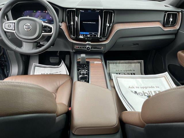 2023 Volvo XC60 Recharge Plug-In Hybrid T8 eAWD PHEV Plus Dark Theme