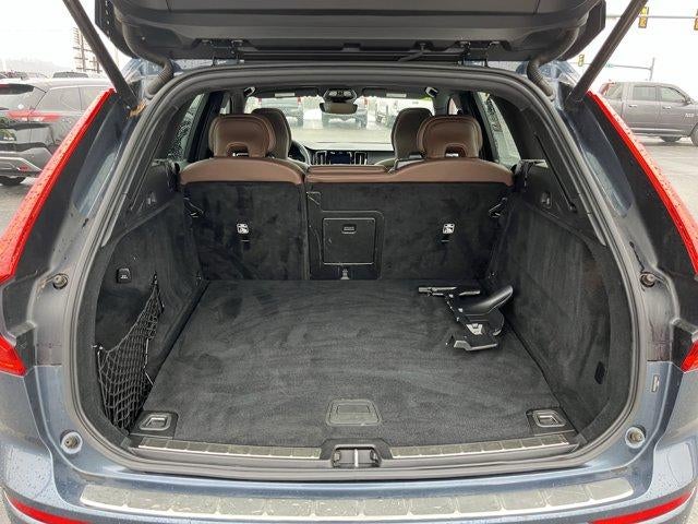 2023 Volvo XC60 Recharge Plug-In Hybrid T8 eAWD PHEV Plus Dark Theme