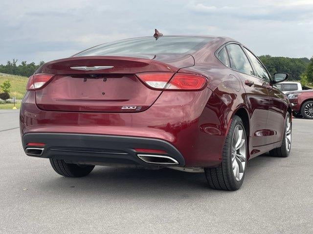 2015 Chrysler 200 4dr Sdn S FWD