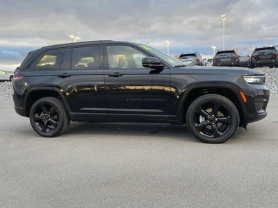 2022 Jeep Grand Cherokee Altitude 4x4