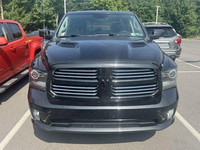 2016 RAM 1500 4WD Crew Cab 5.7 Ft Box Sport