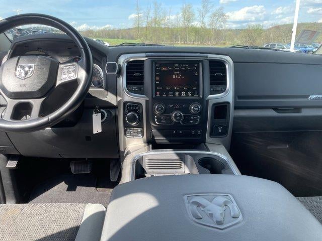 2017 RAM 1500 Big Horn 4x4 Crew Cab 6'4" Box