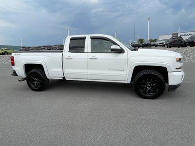 2017 Chevrolet Silverado 1500 Double Cab Standard Box 4-Wheel Drive LT Z71