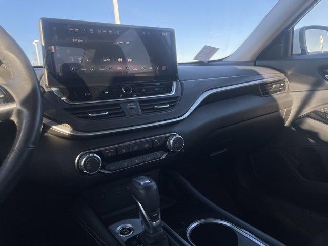 2023 Nissan Altima 2.5 SV AWD Sedan