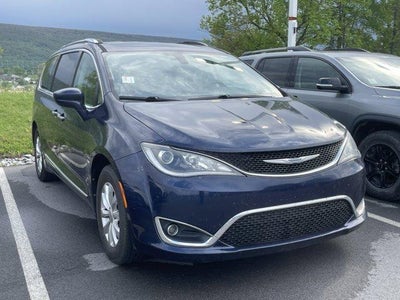 2019 Chrysler Pacifica Touring L FWD