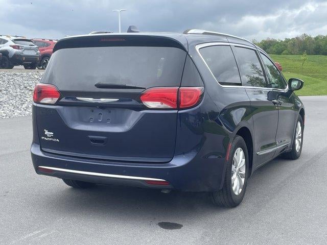 2019 Chrysler Pacifica Touring L FWD