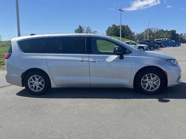 2024 Chrysler Pacifica Touring L FWD