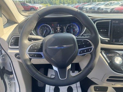 2024 Chrysler Pacifica Touring L FWD