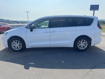 2024 Chrysler Pacifica Touring L FWD