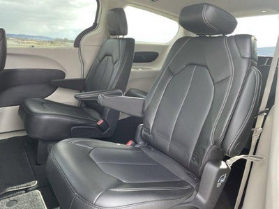 2024 Chrysler Pacifica Touring L FWD