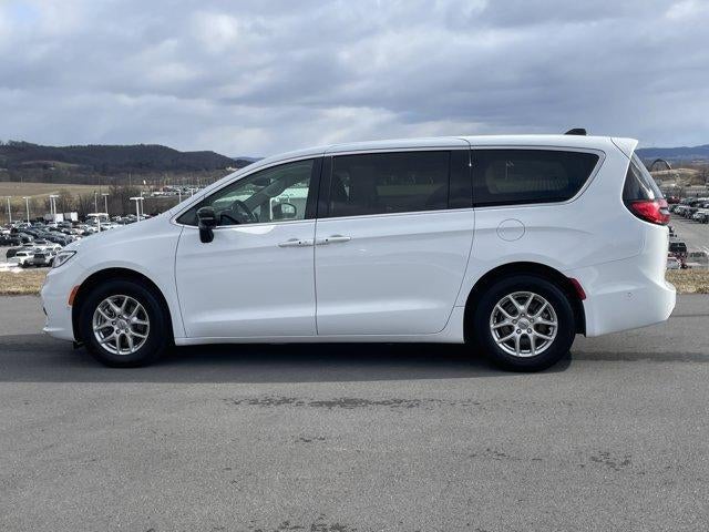 2024 Chrysler Pacifica Touring L FWD