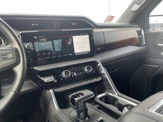 2022 GMC Sierra 1500 Crew Cab Short Box 4-Wheel Drive Denali