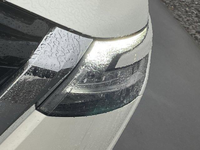 2024 Nissan Pathfinder SL 4WD