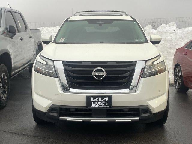 2024 Nissan Pathfinder SL 4WD