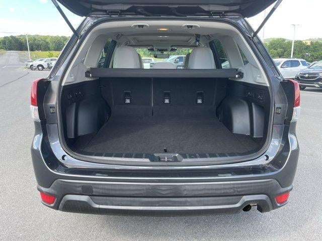 2023 Subaru Forester Premium CVT