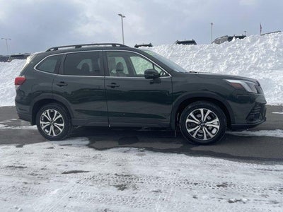 2023 Subaru Forester Limited CVT