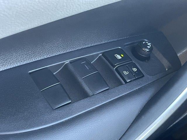 2022 Toyota Corolla SE CVT (Natl)