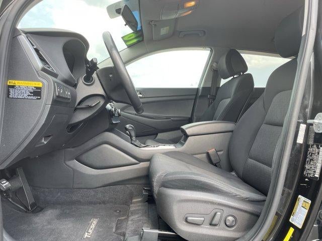 2016 Hyundai TUCSON FWD 4dr Sport