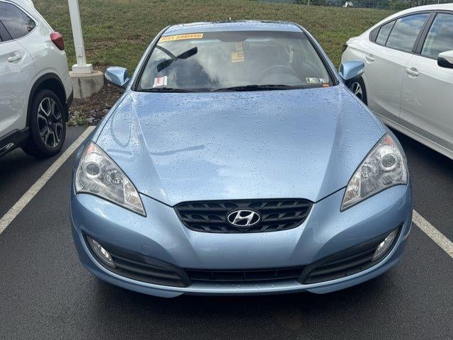 2010 Hyundai GENESIS Coupe 2dr 3.8L Man Track