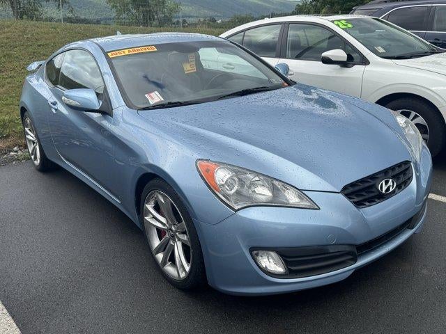 2010 Hyundai GENESIS Coupe 2dr 3.8L Man Track