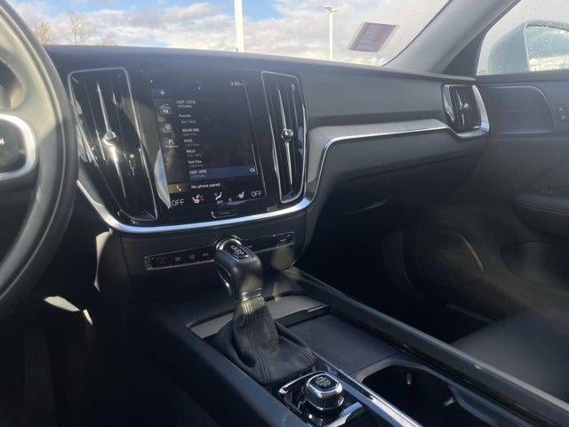 2022 Volvo V60 Cross Country T5 AWD