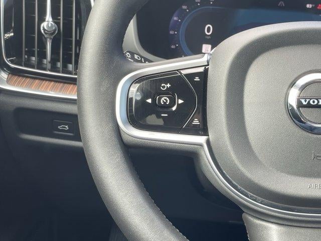 2025 Volvo V60 Cross Country B5 AWD Plus