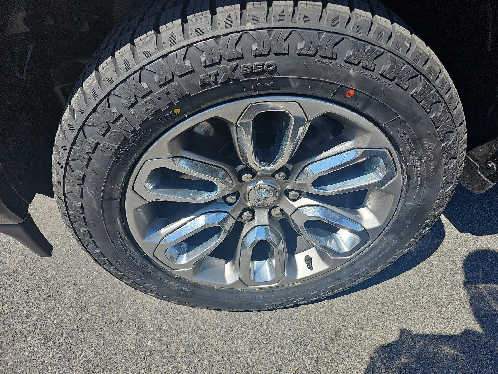 2021 RAM 1500 Laramie 4x4 Crew Cab 5'7" Box