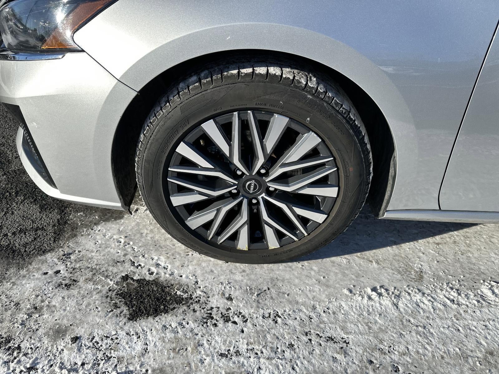 2024 Nissan Altima 2.5 SV Sedan