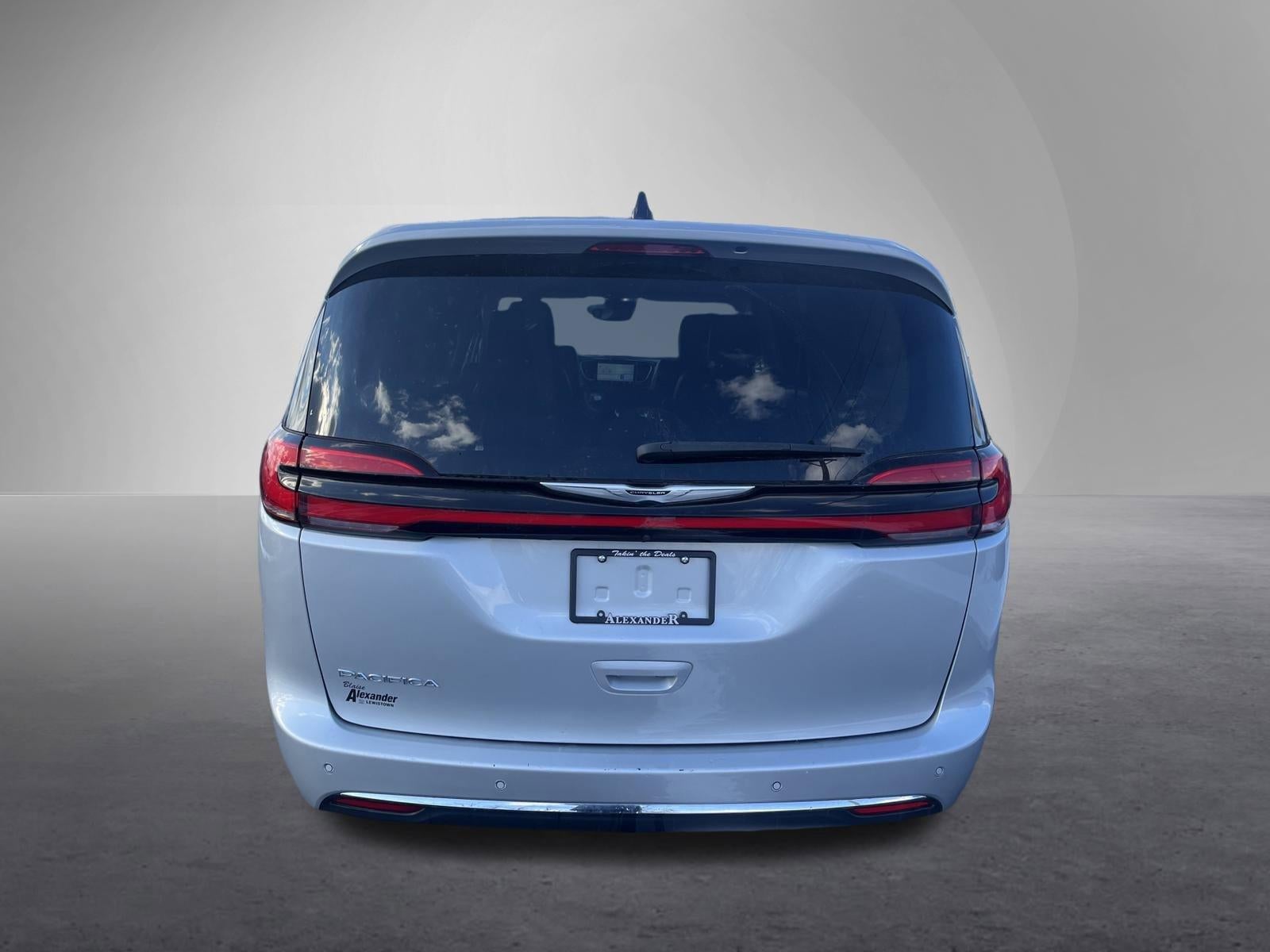2024 Chrysler Pacifica Touring L FWD