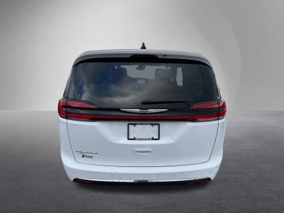 2024 Chrysler Pacifica Touring L FWD