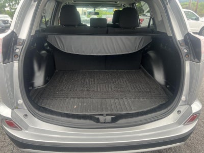 2016 Toyota RAV4 AWD 4dr XLE (Natl)