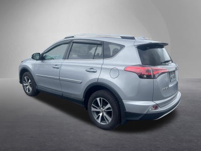 2016 Toyota RAV4 AWD 4dr XLE (Natl)