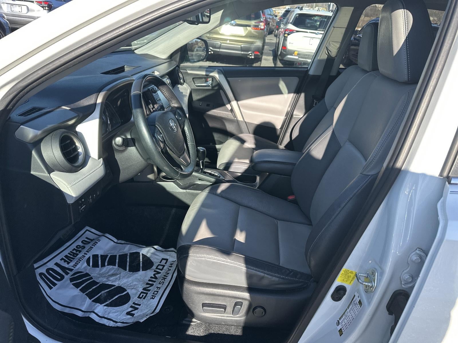 2014 Toyota RAV4 FWD 4dr Limited (Natl)