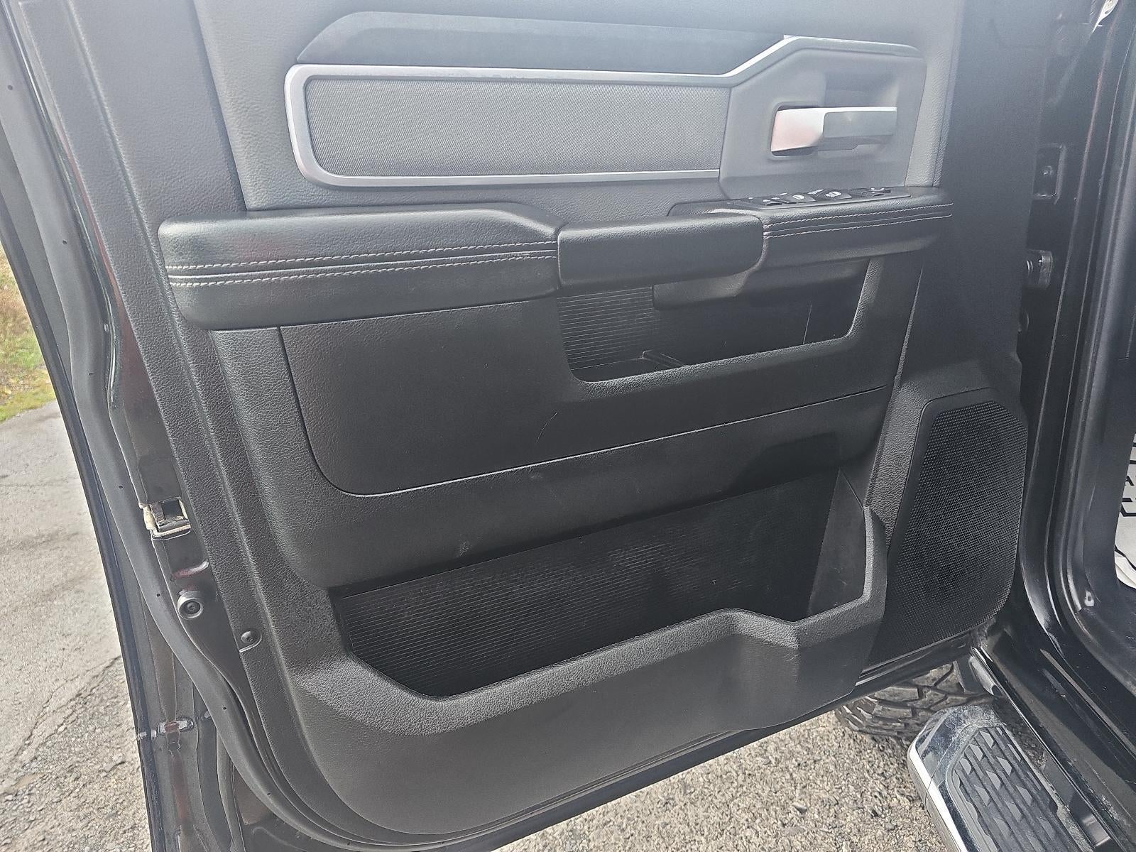 2019 RAM 3500 Big Horn 4x4 Crew Cab 8' Box