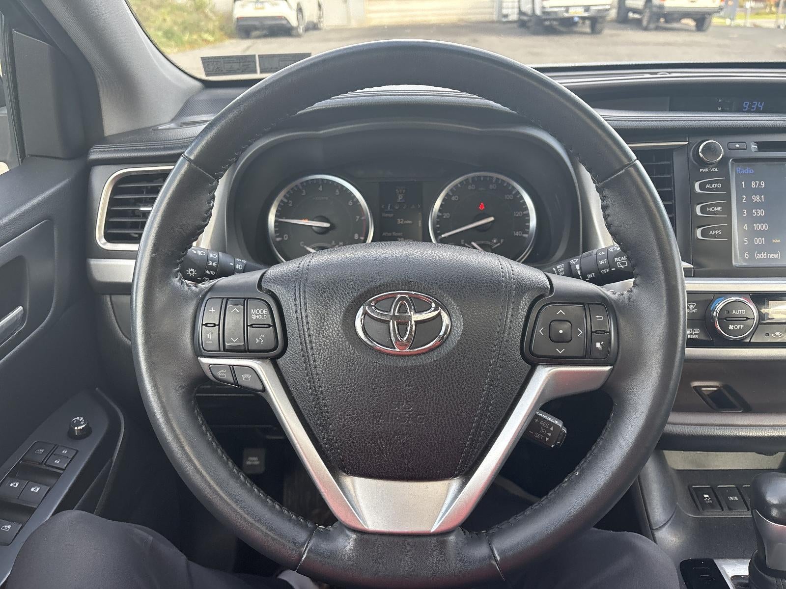 2016 Toyota Highlander AWD 4dr V6 XLE (Natl)