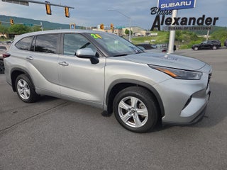 2024 Toyota Highlander LE AWD (SE)