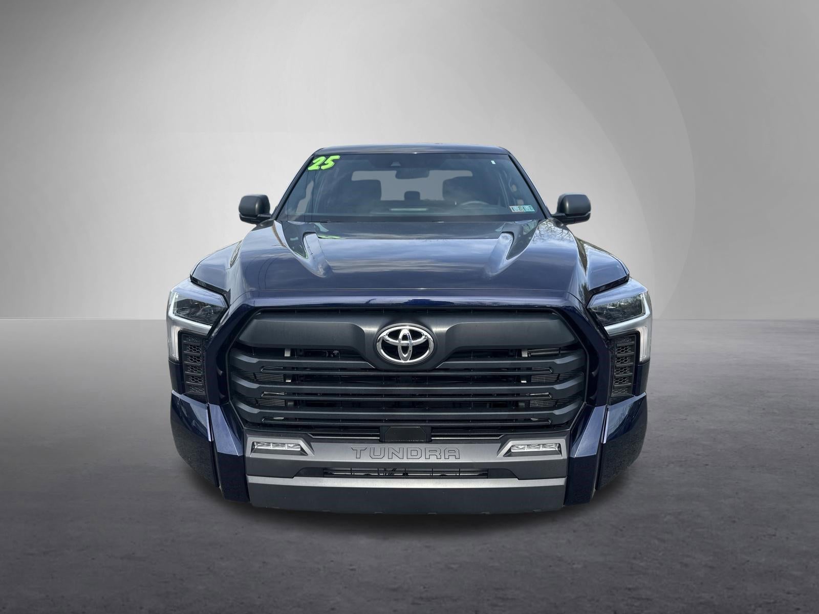 2025 Toyota Tundra 4WD 4WD SR5 CrewMax 5.5' Bed (SE)