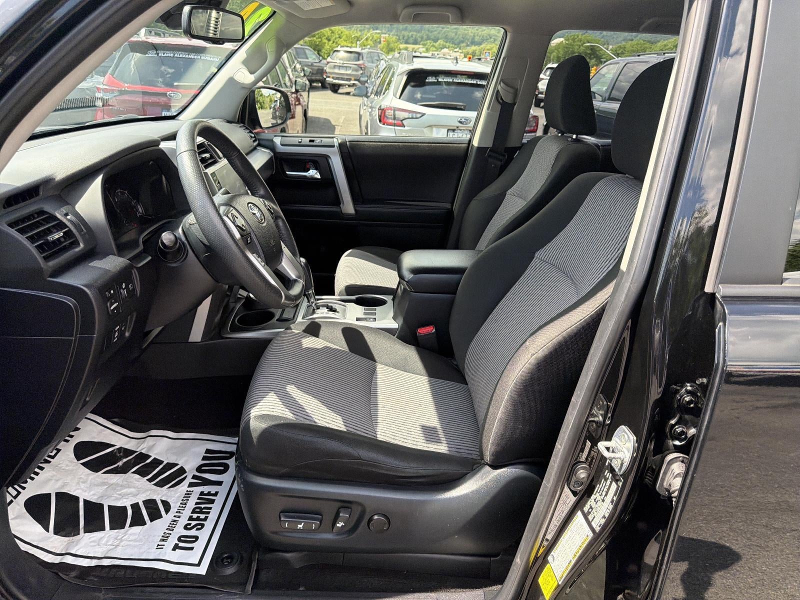 2024 Toyota 4Runner SR5 4WD (GS)