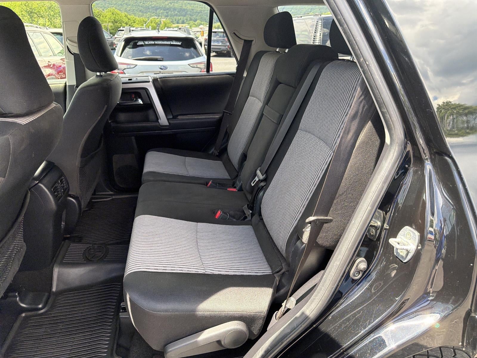 2024 Toyota 4Runner SR5 4WD (GS)