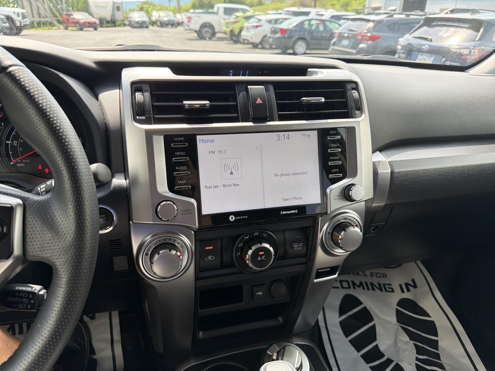 2024 Toyota 4Runner SR5 4WD (GS)