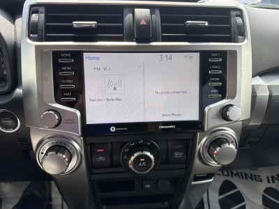 2024 Toyota 4Runner SR5 4WD (GS)
