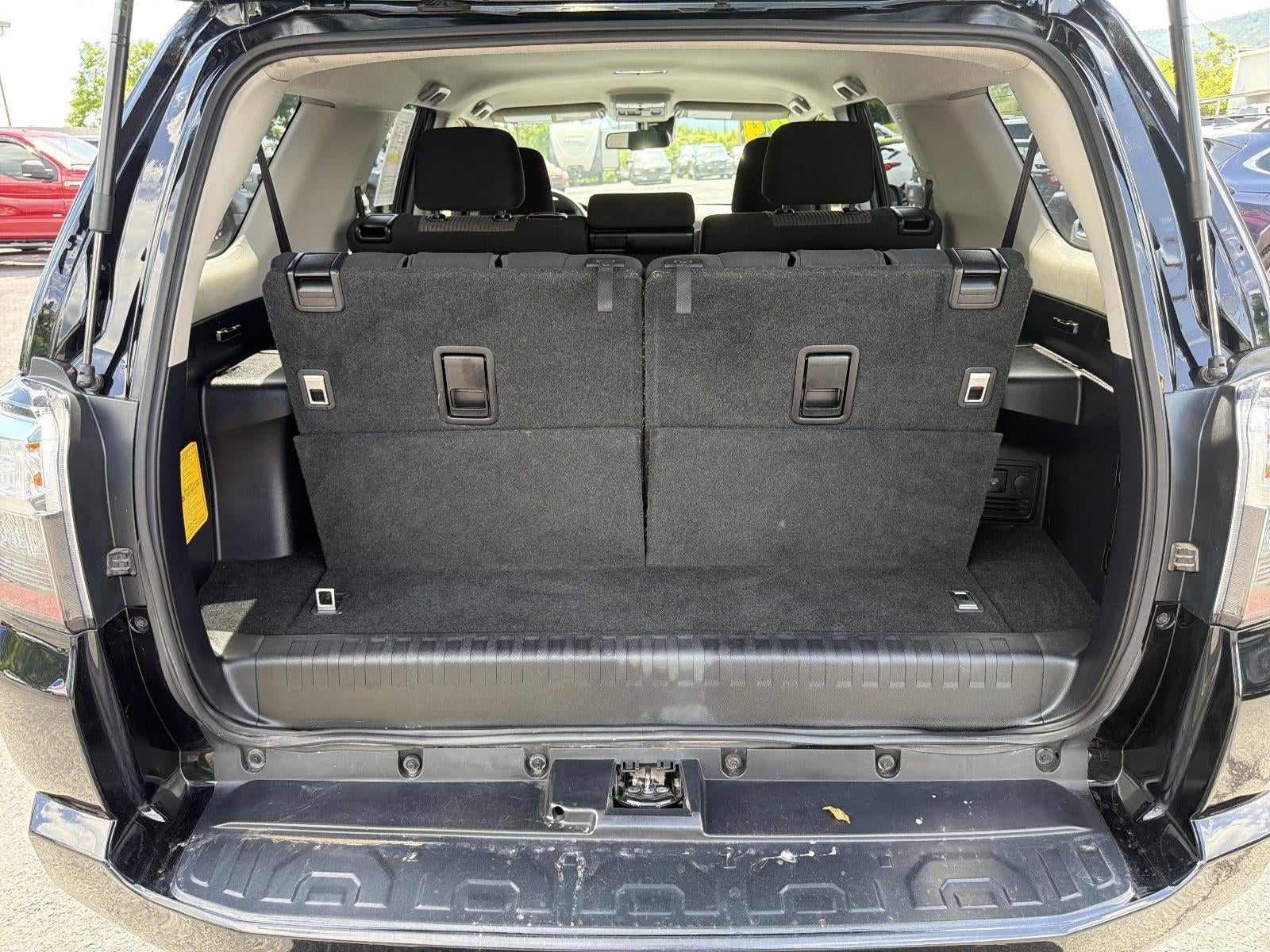 2024 Toyota 4Runner SR5 4WD (GS)